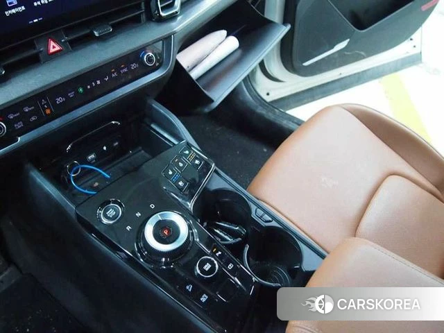 Kia Sportage 5th Generation Hybrid 2023 Белый из Кореи, фото 6