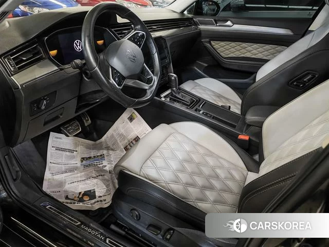 Volkswagen Magotan 2024 Черный из Китая, фото 6