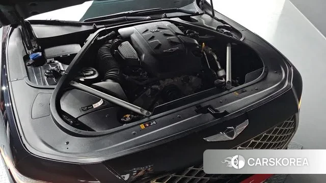 Genesis G90 id 3573780 из Кореи 16