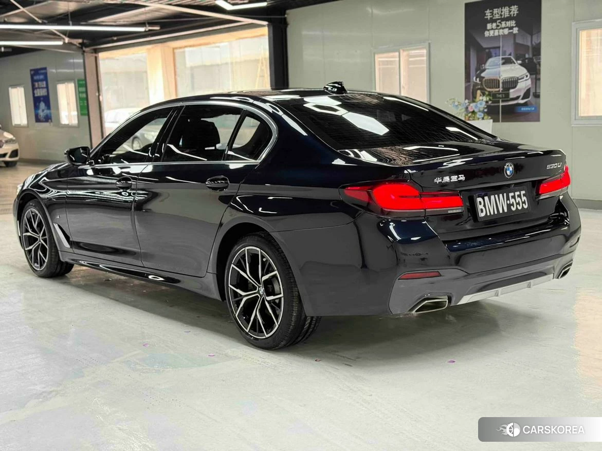 BMW 5 series 2021 Черный из Китая, фото 6