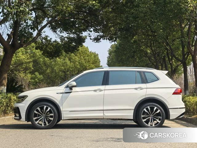 Volkswagen Tiguan L id 4277816 из Китая 27