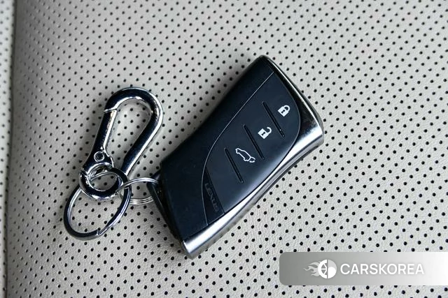 Lexus GX id 4291497 из Китая 16