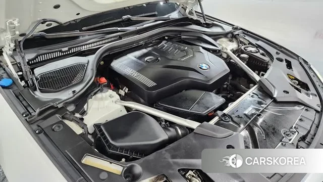 BMW 5 Series (G30) id 3577208 из Кореи 16