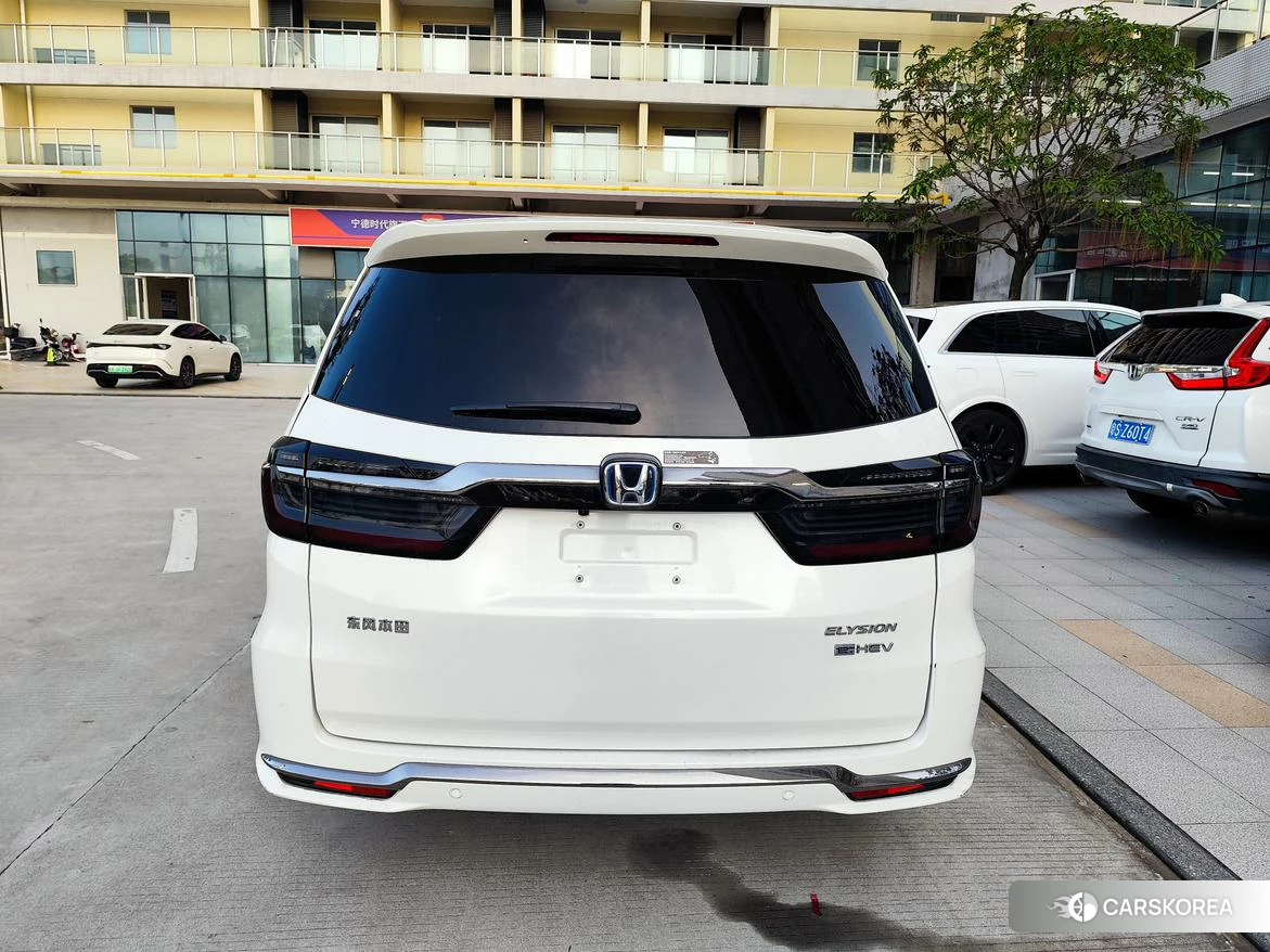 Honda Elysion 2021 Белый из Китая, фото 6