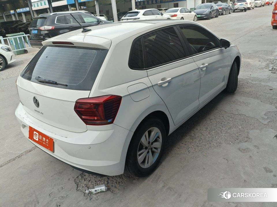 Volkswagen Polo 2021 Белый из Китая, фото 6