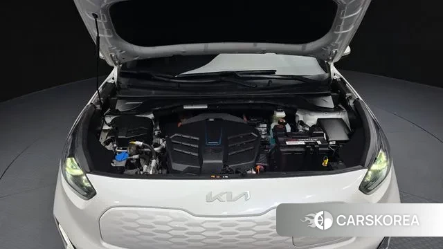 Kia Niro Plus id 3746352 из Кореи 16