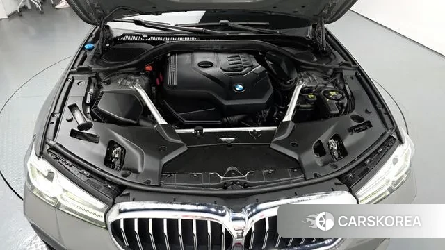 BMW 5 Series (G30) id 3058883 из Кореи 16