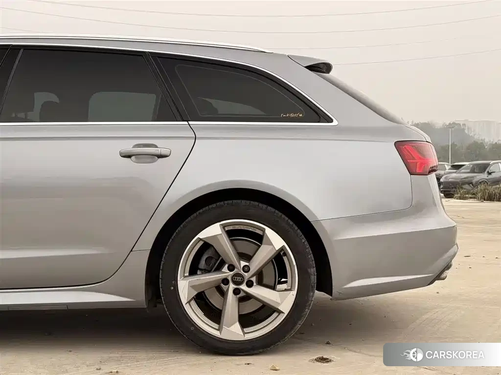 Audi A6 2026 Silver/gray из Китая, фото 6