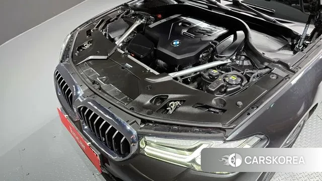 BMW 5 Series (G30) id 2984781 из Кореи 16