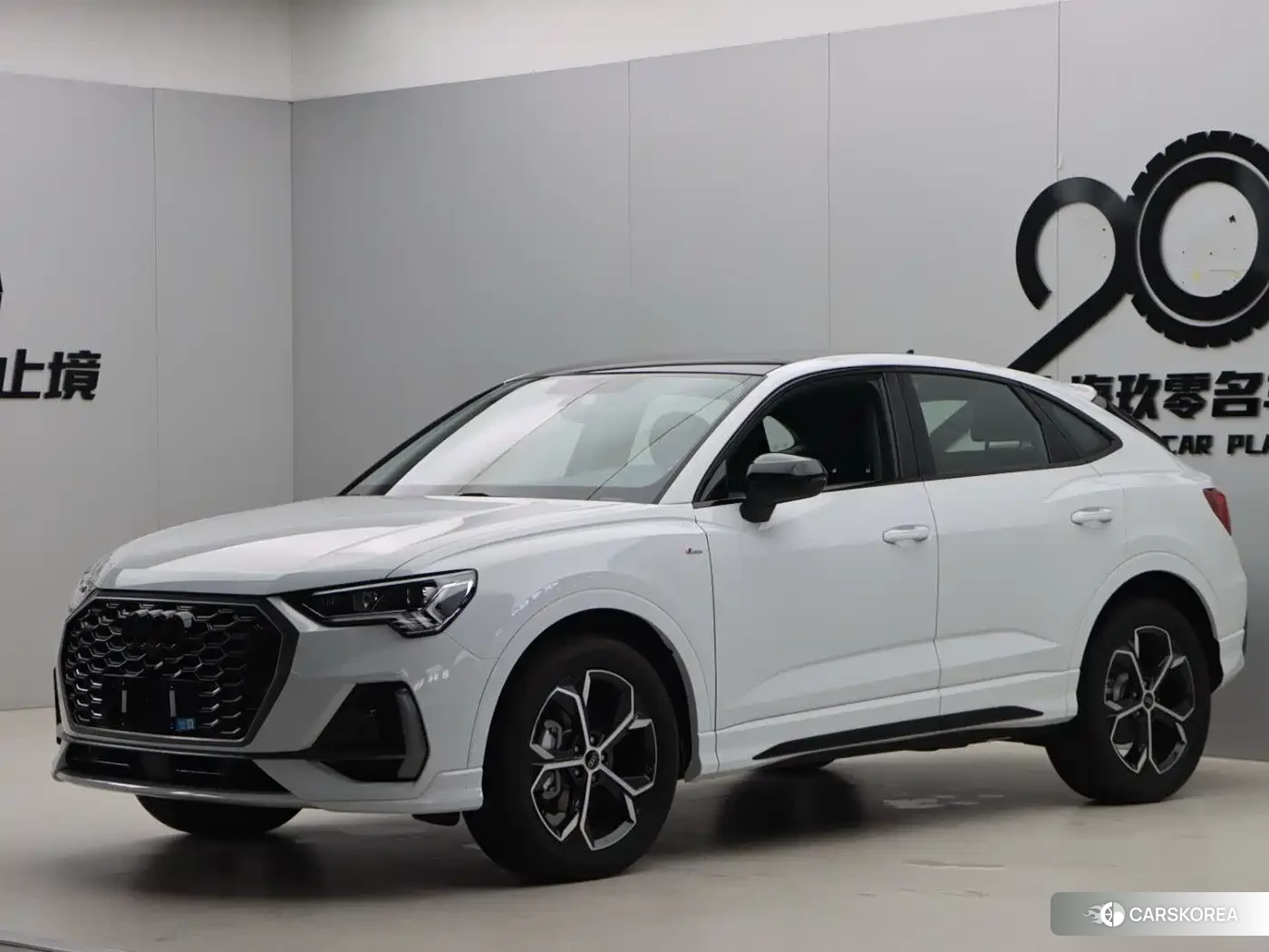 Audi Q3 Sportback id 4599501 из Китая 22