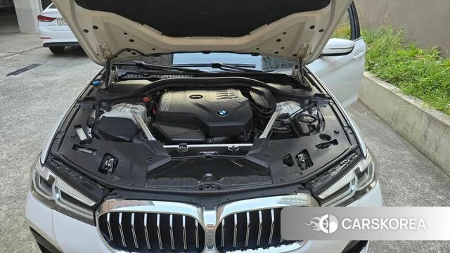 BMW 5 Series (G30) 2022 Белый из Кореи, фото 6