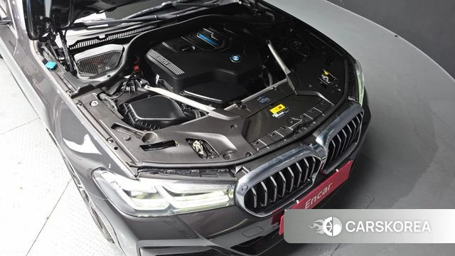 BMW 5 Series (G30) id 3807270 из Кореи 16