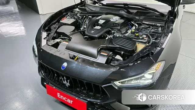 Maserati Ghibli id 3233834 из Кореи 16