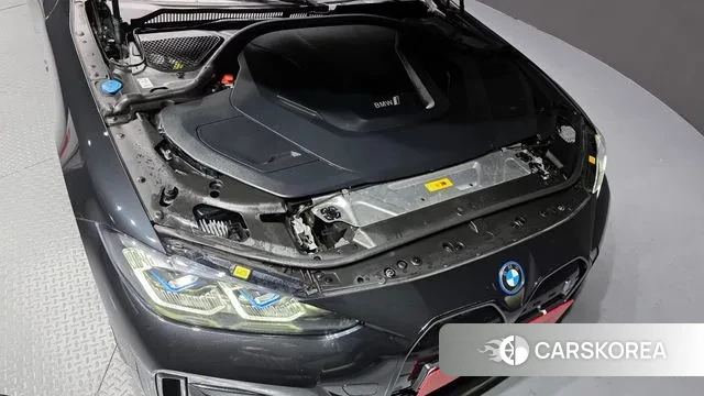 BMW i4 id 3477944 из Кореи 16