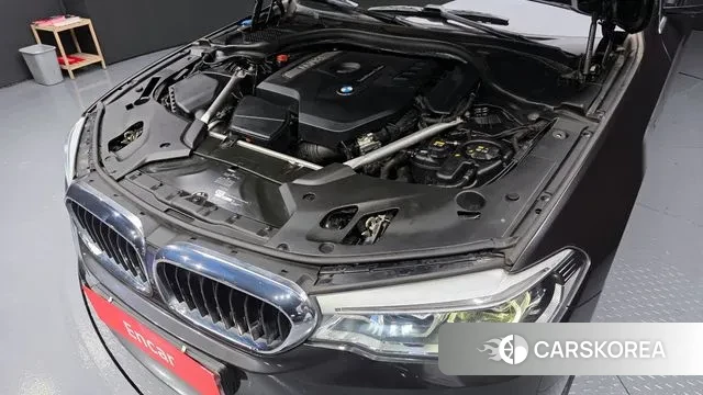 BMW 5 Series (G30) id 3330771 из Кореи 16