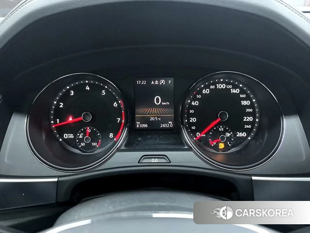 Volkswagen Tourang id 4215744 из Китая 16