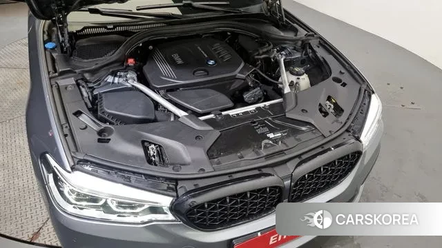 BMW 5 Series (G30) id 3055593 из Кореи 16