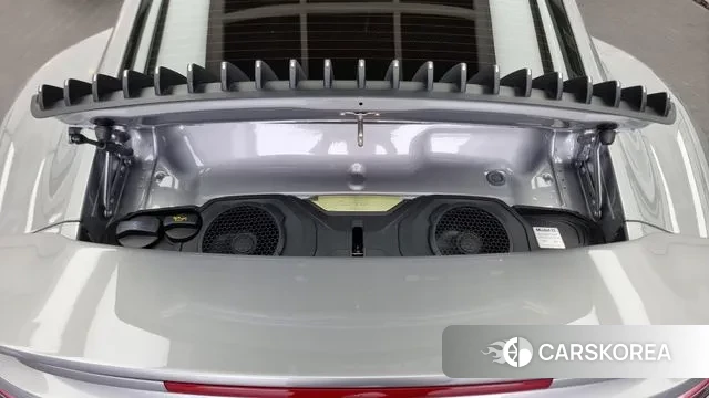 Porsche 911(992) id 3241288 из Кореи 16