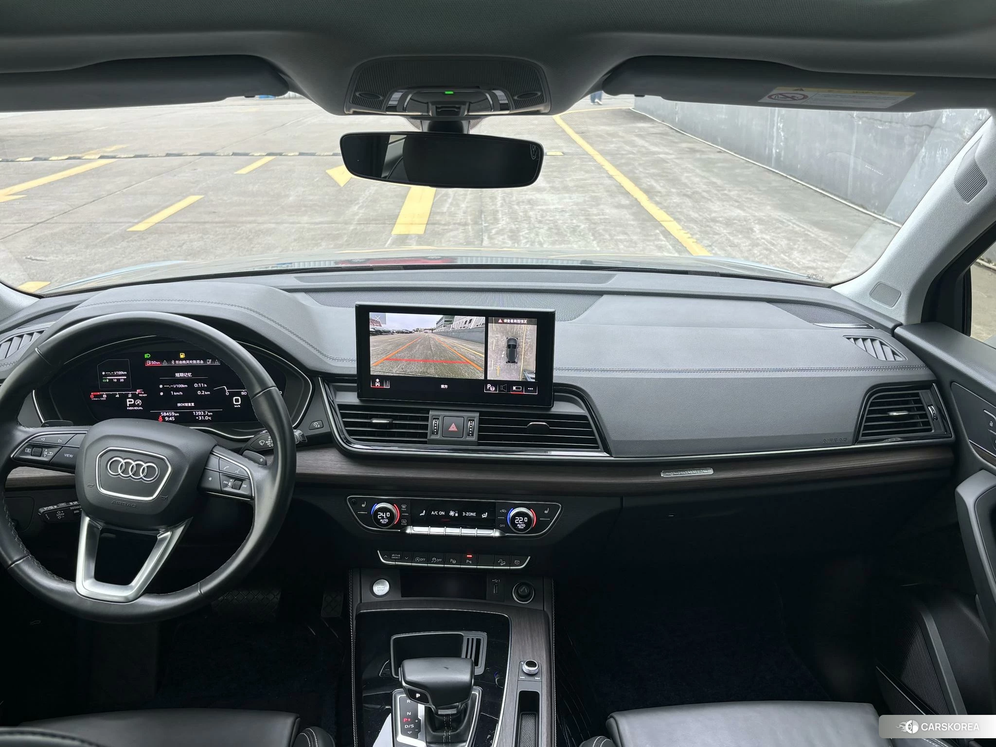Audi Q5L 2021 Темно-серый из Китая, фото 6