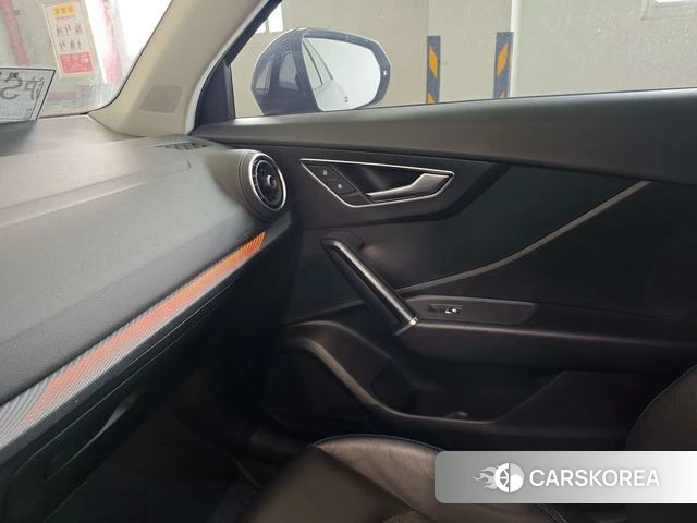 Audi Q2L e-tron id 4359477 из Китая 23