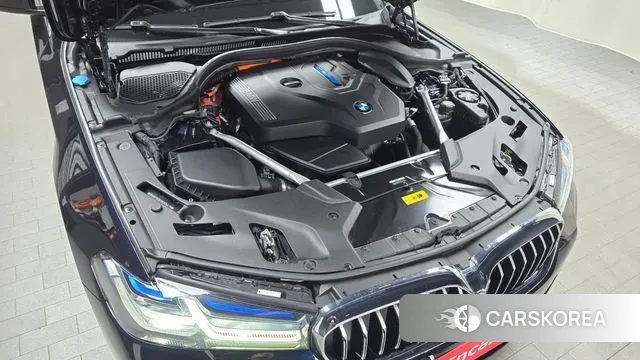 BMW 5 Series (G30) id 3615606 из Кореи 16