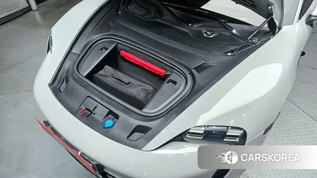 Porsche Taycan id 3634057 из Кореи 16