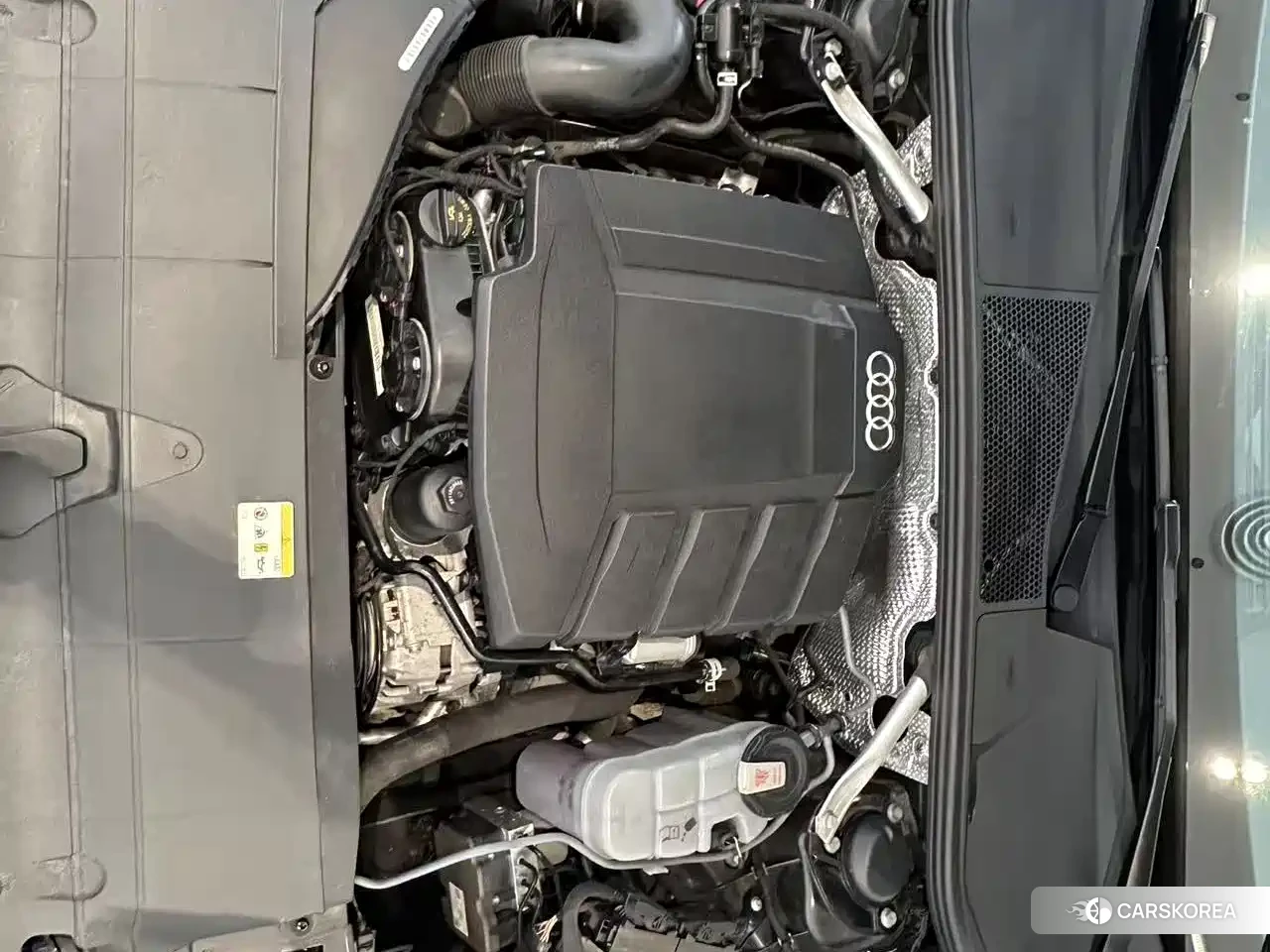Audi A6L id 4570654 из Китая 13