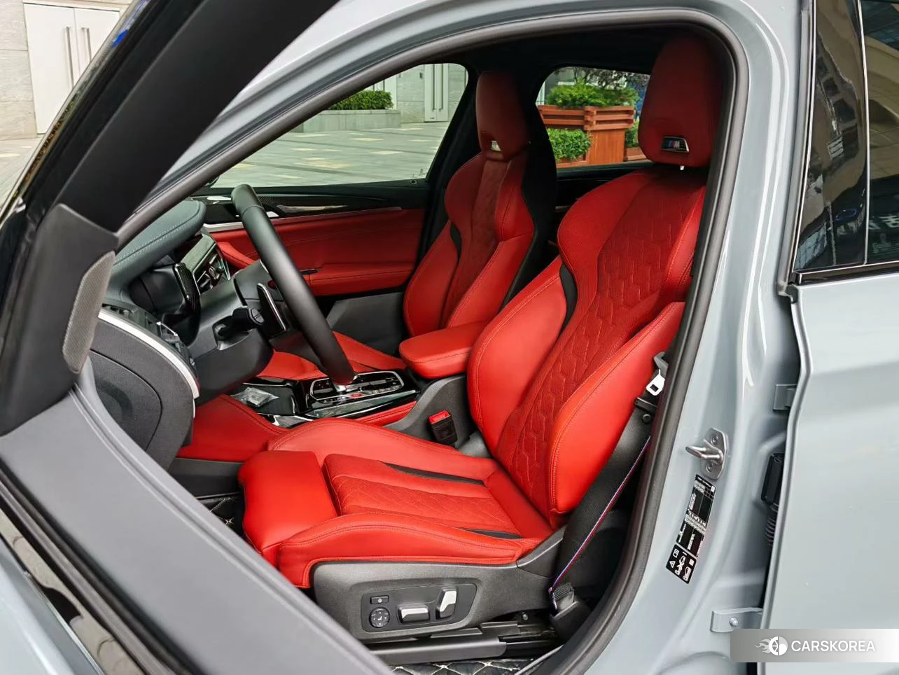 BMW X4 M 2021 Серебристо-серый из Китая, фото 5