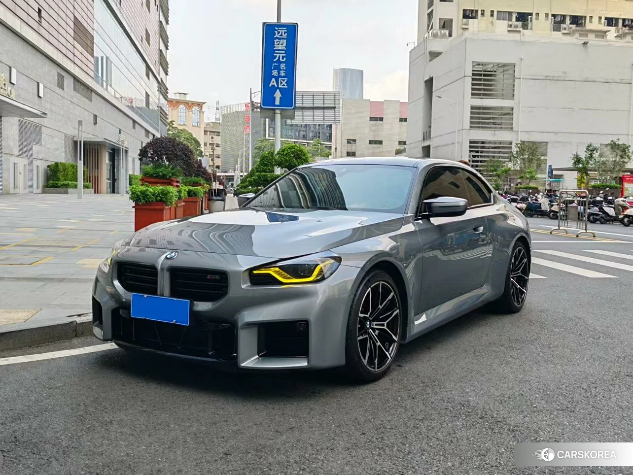 BMW M2 2024 Темно-серый из Китая, фото 6