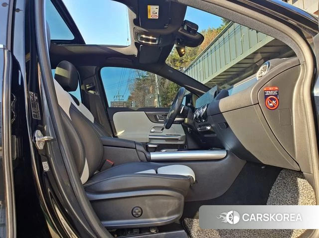 Mercedes-Benz GLA - Class H247 id 4294092 из Кореи 8