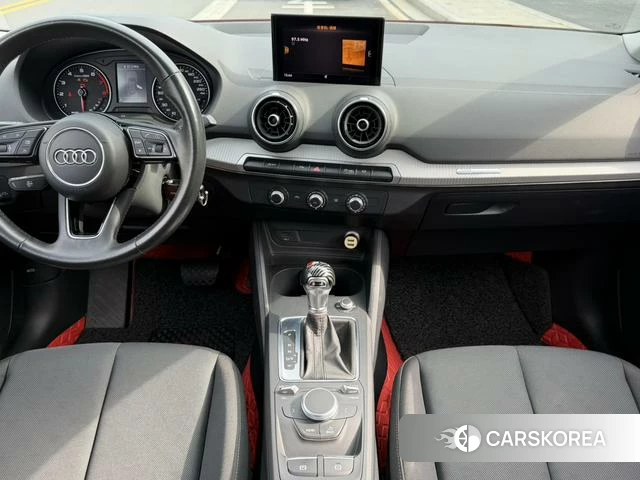 Audi Q2L id 4297464 из Китая 16