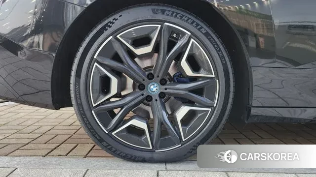 BMW iX 2023 Черный из Кореи, фото 6