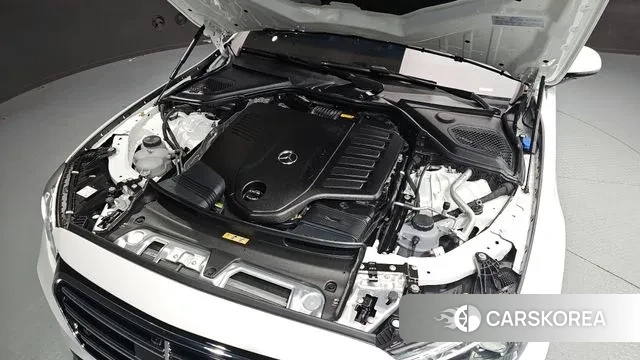 Mercedes-Benz E-Class W214 id 3517670 из Кореи 16