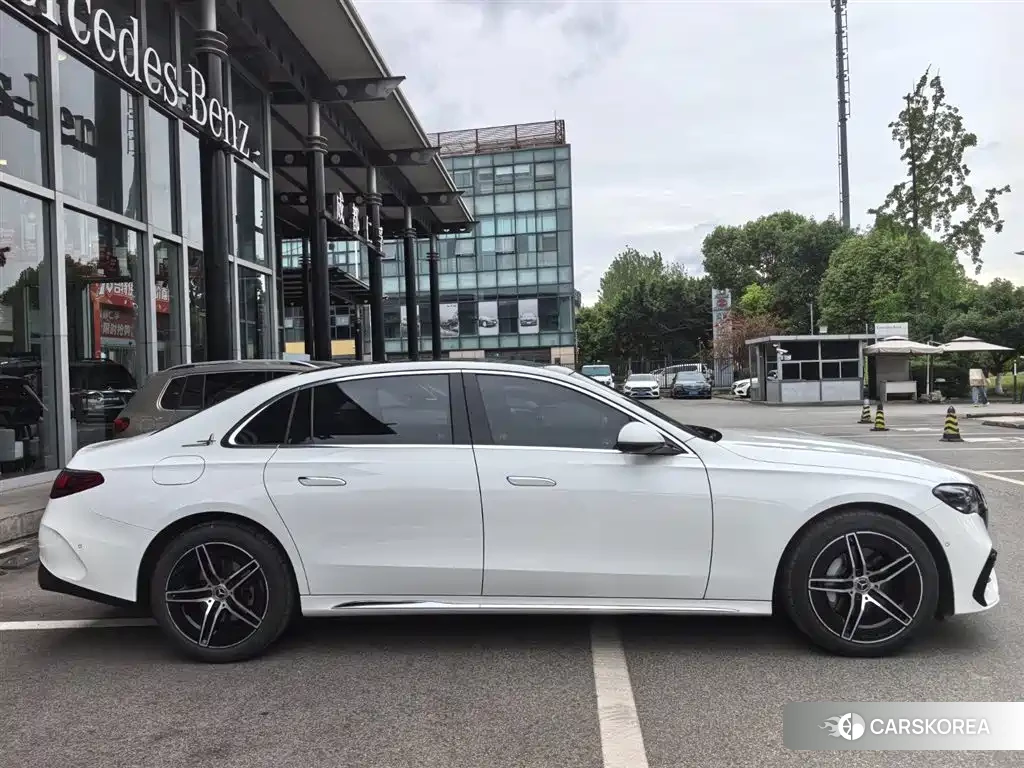 Mercedes-Benz E-Class id 4546272 из Китая 16