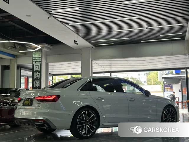 Audi A4L id 4277386 из Китая 12