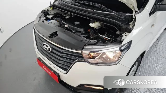 Hyundai The New Grand Starex id 3646183 из Кореи 16