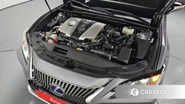 Lexus ES300h 7th generation id 3402023 из Кореи 16