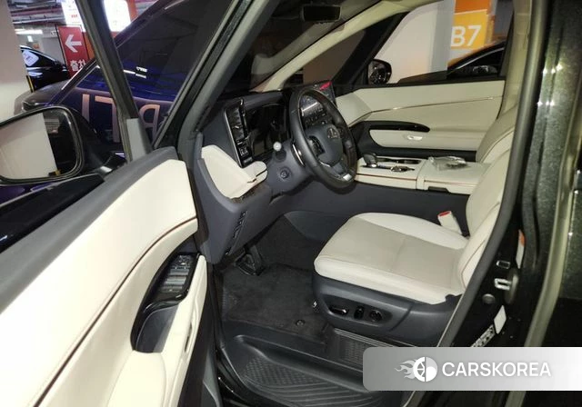 Lexus LM Second Generation 2025 Черный из Кореи, фото 6