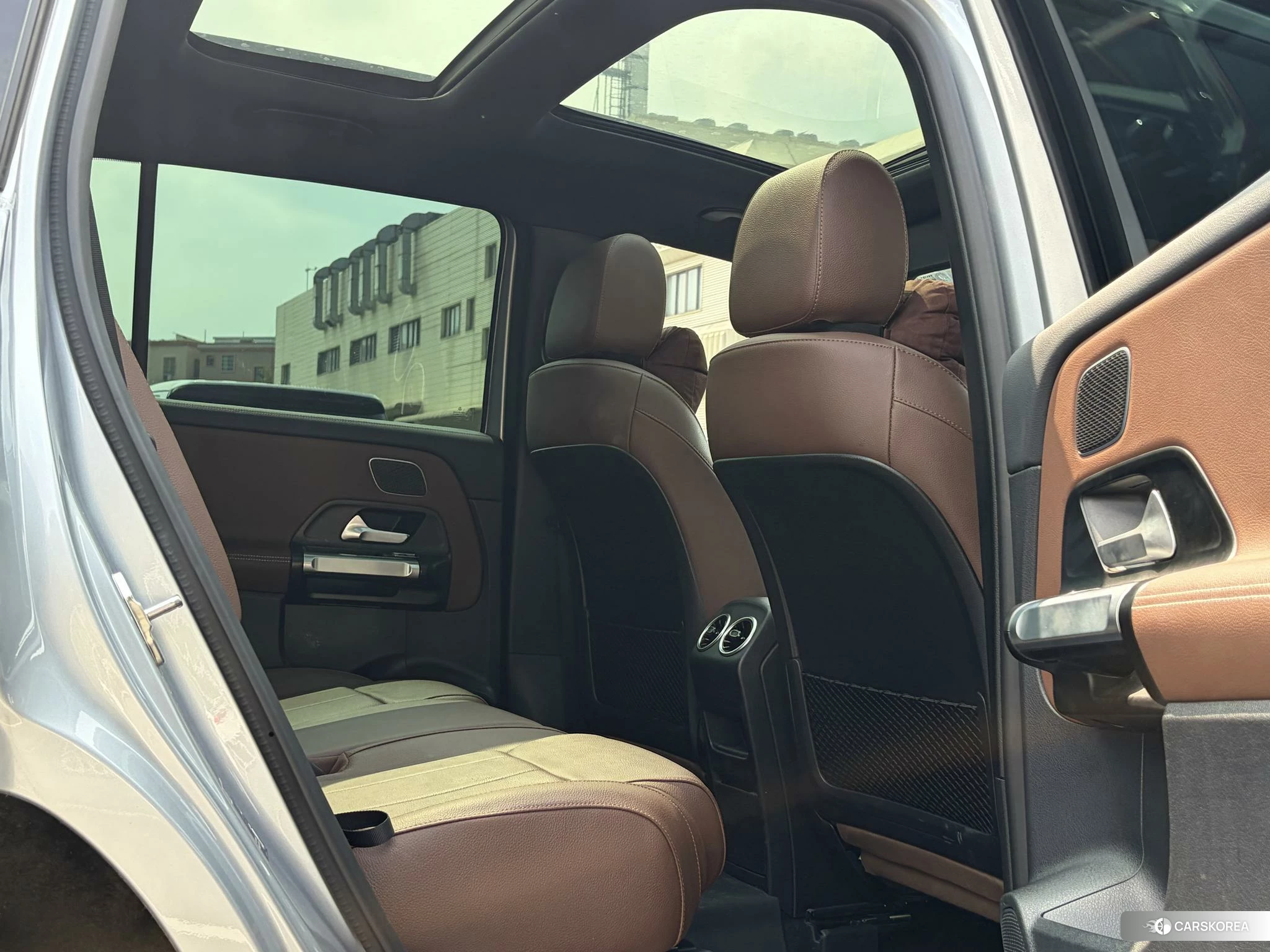 Mercedes-Benz GLB 2024 Серебристо-серый из Китая, фото 6