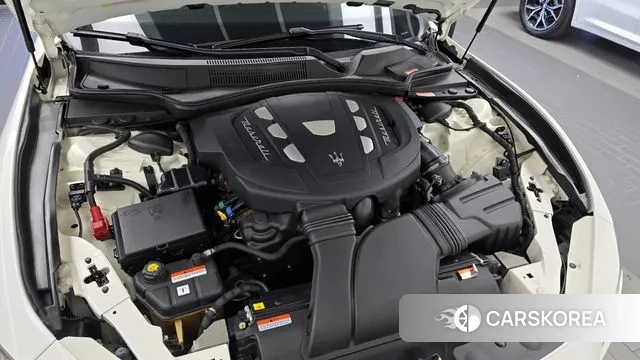 Maserati Ghibli id 3344688 из Кореи 16
