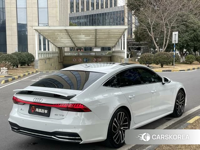 Audi A7 2024 Белый из Китая, фото 6