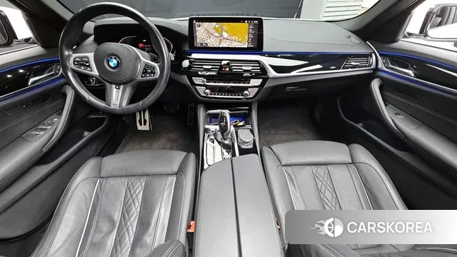 BMW 5 Series (G30) id 3498717 из Кореи 16