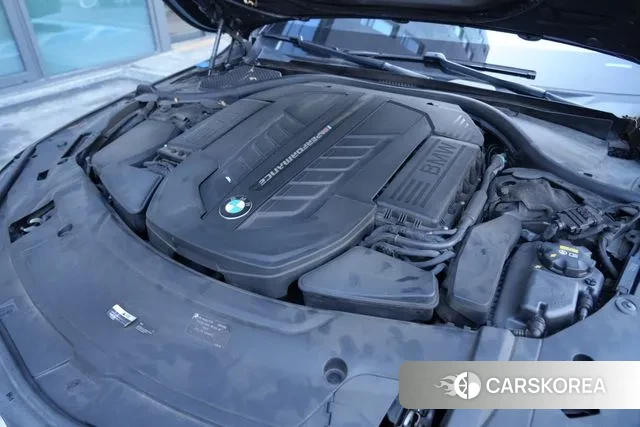 BMW 7 Series (G11) id 2479068 из Кореи 16