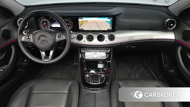 Mercedes-Benz E-Class W213 id 4856473 из Кореи 27