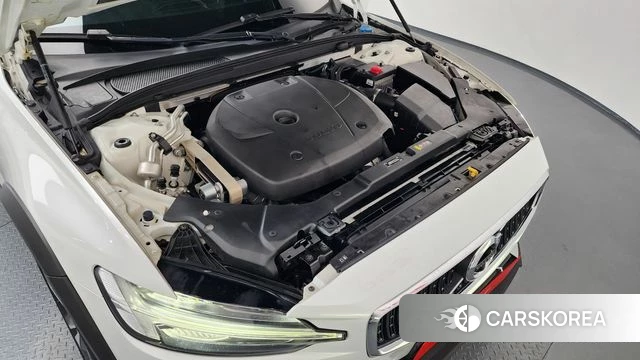 Volvo V60 Cross-Country 2nd Generation id 3904958 из Кореи 16