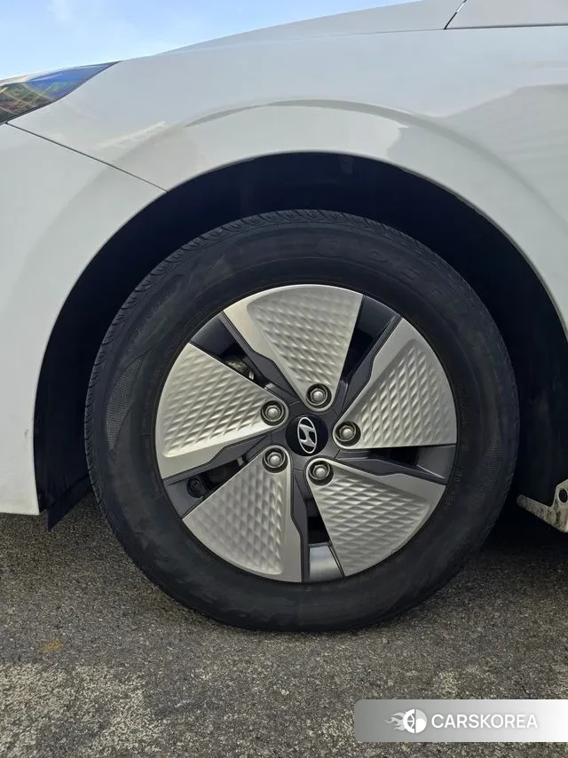 Hyundai The New Ionic Hybrid id 3706238 из Кореи 10