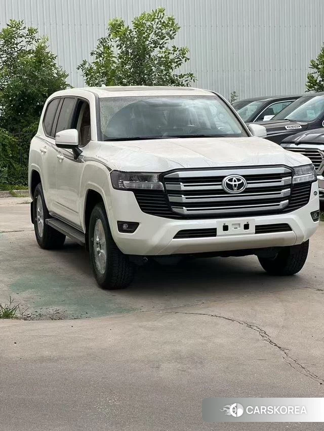 Toyota Land Cruiser (imported) 2025 Белый из Китая, фото 6