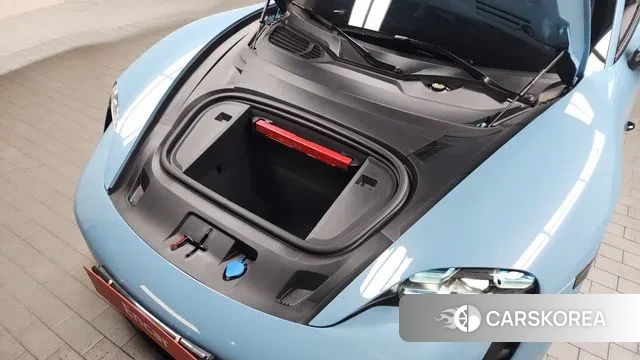 Porsche Taycan id 3104292 из Кореи 16