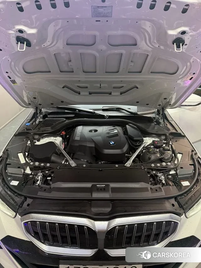 BMW 5 Series (G60) id 3609979 из Кореи 16