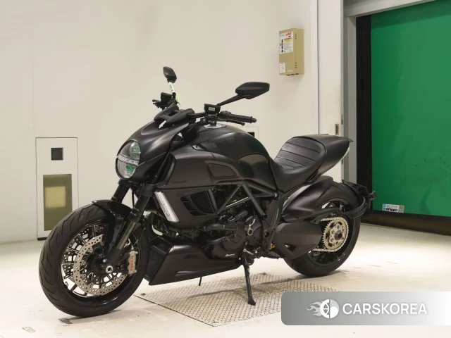 Проданный Ducati DIAVEL DARK 2013 из Японии, фото 3